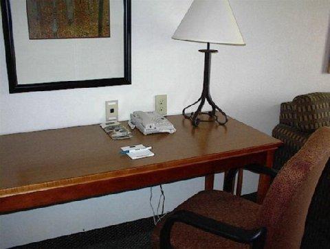 Staybridge Minneapolis-maple Grove By Ihg Hotel
