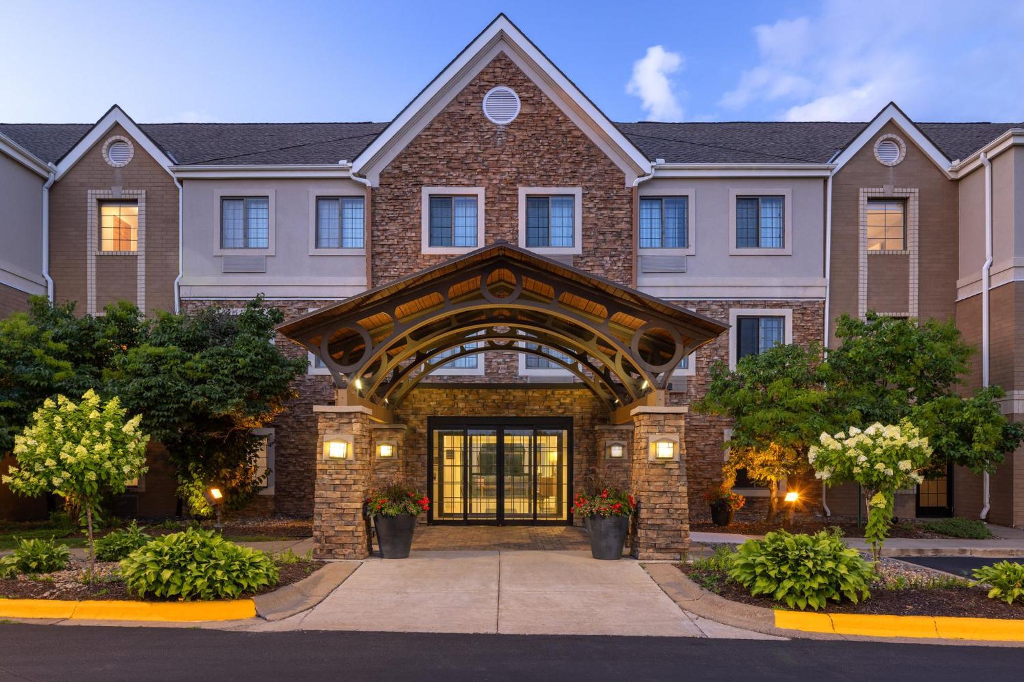 Staybridge Minneapolis-maple Grove By Ihg 3*