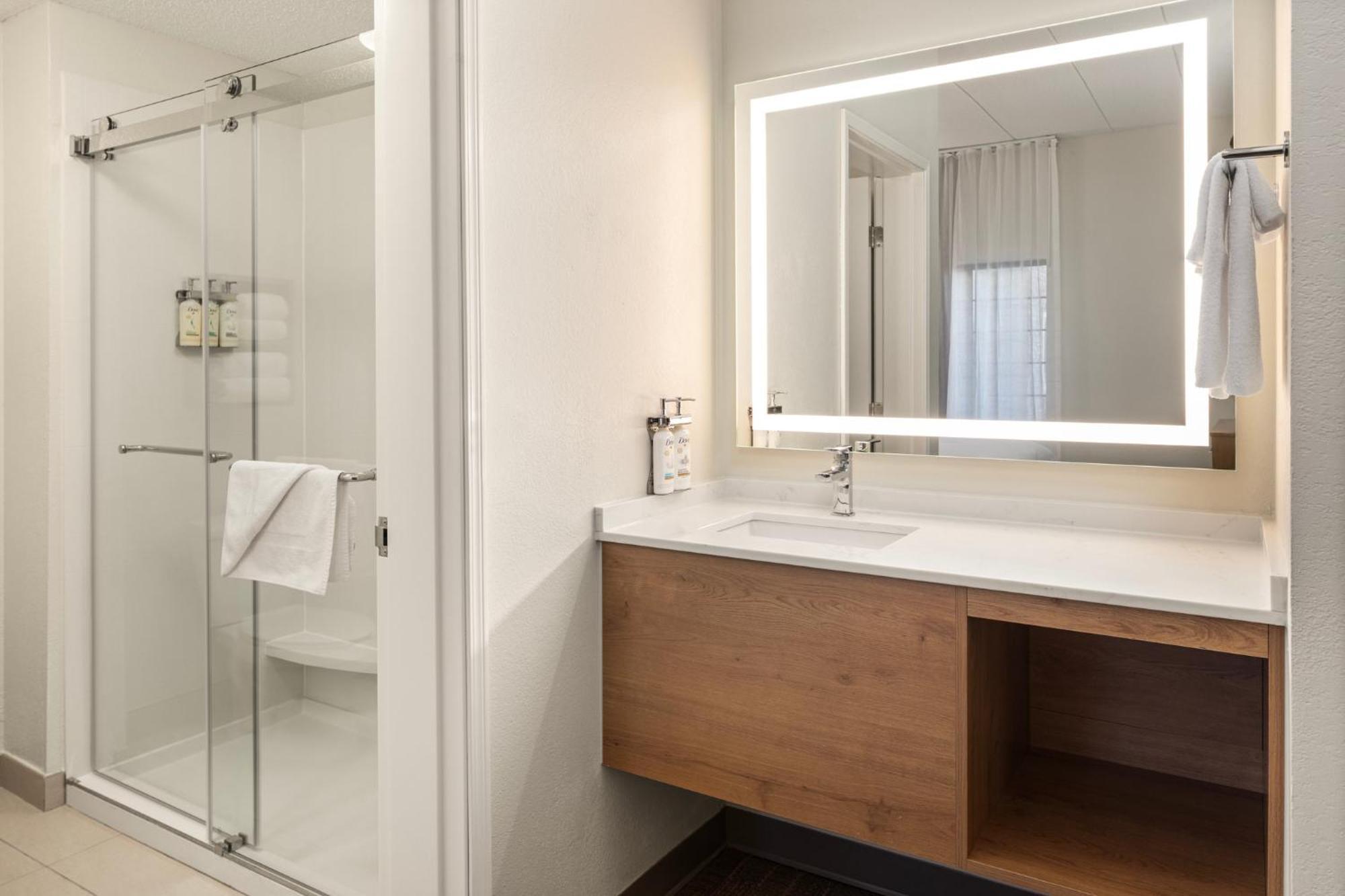 Hotel Staybridge Minneapolis-maple Grove By Ihg
